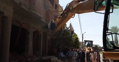 محافظ أسيوط: إزالة 26 حالة تعد على أراضي أملاك دولة بمركز أبنوب.. صور