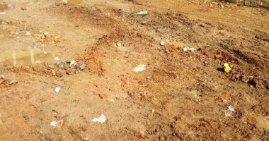 محافظ الشرقية يحل مشكلة تراكم مياه الصرف بقرية شنبارة.. صور