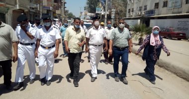 صور.. مدير أمن المنوفية يقود حملة لرفع الإشغالات الطرق بأشمون