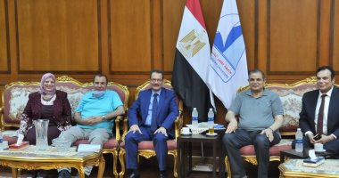 وزير التنمية الإدارية الأسبق يشارك فى مناقشة رسالة ماجستير بجامعة كفر الشيخ