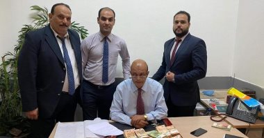 جمارك مطار القاهرة تضبط محاولتى تهريب نقد أجنبى مع راكبين مصريين 