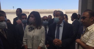 جولات مكوكية لـ 4 وزراء بالغربية.. وزير التنمية المحلية: 24 ألف طلب تصالح فى مخالفات البناء بقيمة 102 مليون جنيه.. ووزراء التموين والشباب والرياضة والهجرة يتفقدون المنطقة اللوجستية.. ويفتتحون النادى الرياضى