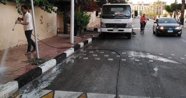صور.. رفع 3 طن قمامة ومخلفات أتربة بمنطقة حى جنوب مدينة الأقصر