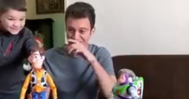 أب يحيي شخصيات Toy Story من أجل أطفاله لينضم لمشاهير التيك توك.. اعرف الحكاية