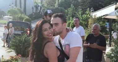 ظهور لإنهاء الشائعات.. شاهد 10 صور لـ شيرين عبد الوهاب وحسام حبيب