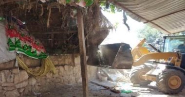 مجلس مدينة السنطة يشن حملة مكبرة لرفع الإشغالات.. صور