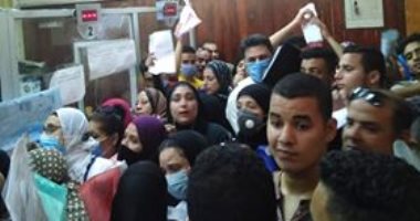 شكوى من التكدس بمكتب قيد دعاوى الأسرة بمحكمة زنانيرى.. خوفا من كورونا