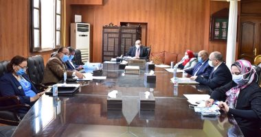 رئيس جامعة بنى سويف: 2491 متدربا فى 55 دورة خلال عام