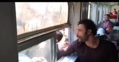 جمهور محمد إمام يلتف حوله لالتقاط صور تذكارية فى كواليس "هوجان".. فيديو