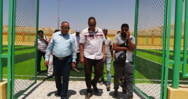 صور.. مدير شباب ورياضة الأقصر ورئيس مدينة الطود يتابعان تجهيزات المنشآت الشبابية