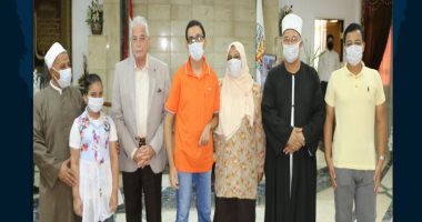 محافظ جنوب سيناء يكرم أوائل الثانوية العامة والأزهرية بالمحافظة