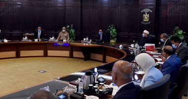 اللجنة العليا لإدارة أزمة كورونا تبحث عودة صلاة الجمعة فى المساجد 