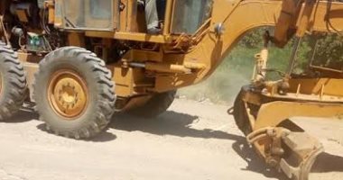 إدارة الطرق تستجيب لشكاوى المواطنين وتزيل المطبات العشوائية فى أسوان