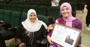 صور.. تعرف على قصة كفاح "يارا" الأولى على تجارة الزقازيق من ذوى الاحتياجات