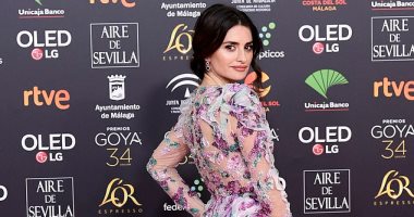 بينيلوبى كروز نجمة حفل افتتاح مهرجان فينيسيا السينمائى