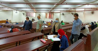 لجنة من "الأعلى للجامعات" تتابع اختبارات القدرات بجامعة طنطا.. صور