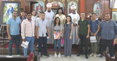 نائب بطريرك الكاثوليك يكرم خريجى الثانوية بمنطقة الدلتا بكنيسة بقويسنا
