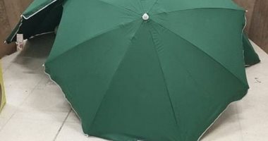 وفاة موظف بمركز تجارى بالبرازيل تثير الجدل لترك جثته مغطاة بالمظلات