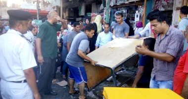 صور.. حملات مكثفة لإزالة إشغالات ميدان مصر ومحرم بك وسط الإسكندرية