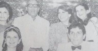 صورة نادرة من حفل زفاف ابنة شويكار بحضور فؤاد المهندس وميرفت أمين