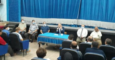 اجتماع طارئ مع رؤساء لجان الثانوية العامة الدور الثانى 2020 بالفيوم.. صور