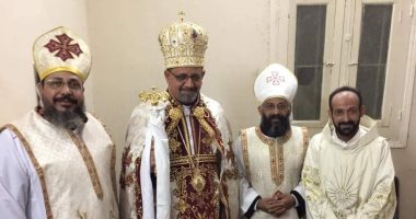 مطران الكاثوليك بأبو قرقاص يدشن أول زيارة لكنيسة السيدة العذراء بالبدرمان