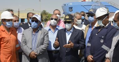الفريق أسامة ربيع يتابع معدلات العمل بترسانة بورتوفيق البحرية وشركة ترسانة السويس.. صور