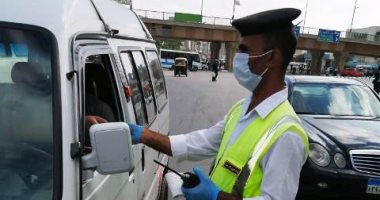 محافظ الشرقية: تغريم 84 سائقا لعدم الالتزام بارتداء الكمامة