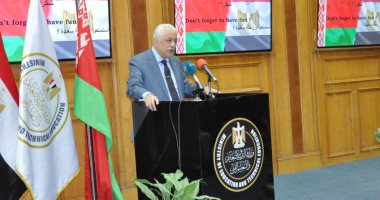 وزير التعليم يلتقى أبناء شهداء الشرطة والقوات المسلحة المسافرين لبيلاروسيا