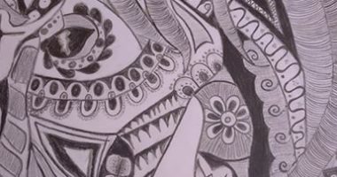 "ملك" تشارك برسومات فنية باستخدام القلم الرصاص تبرز موهبتها فى الرسم