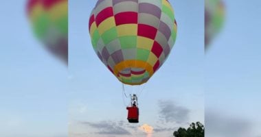 طفل أمريكى يقود منطادا هوائيا لـ20 دقيقة بمفرده.. صور