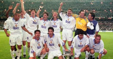 ريال مدريد يحتفل بصورة نجومه عام 97 فى الذكرى 23 لتتويجه بكأس السوبر الإسبانى
