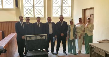 جامعة حلوان: مشروع تخرج لطلاب هندسة المطرية عن "كرسى متحرك متعدد المهام"