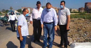 محافظ الشرقية يقود حملة لإزالة الإشغالات ورفع القمامة فى بلبيس