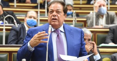 أبو العينين يتكفل بسداد المصروفات المدرسية لطلاب التعليم الإلزامى غير القادرين بمحافظة الجيزة