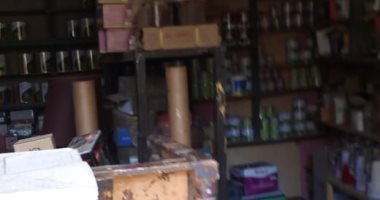 ضبط سلع غذائية ودهانات منتهية الصلاحية فى زفتى.. صور