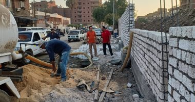 محافظة القليوبية يعلن الانتهاء من سور السكة الحديد بشبين القناطر يوم الإثنين