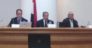 مثقفون يؤكدون أن الواقع الافتراضى يهدد الهوية لدى الشباب