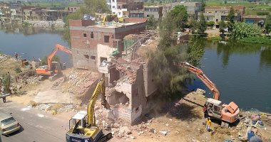 محافظ البحيرة : تنفيذ 472 قرار إزالة على المجارى المائية بالمحمودية ودمنهور  
