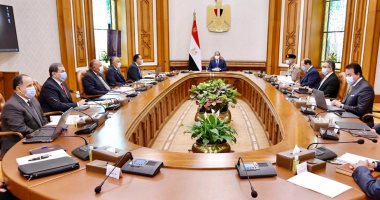  الرئيس السيسى يجتمع برئيس الوزراء ووزير الدفاع 