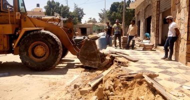 مدينة أرمنت بالأقصر تزيل 3 حالات تعدٍّ على أراضى أملاك الدولة