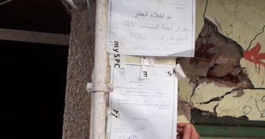 اغلاق وإخلاء 22 عقار بحى أول المحلة تمهيدا للإزالة الفورية.. صور