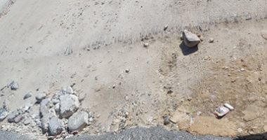 سيبها علينا".. قارئ يناشد المسئولين لرصف طريق الحى 16 بالشيخ زايد  
