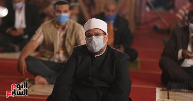 وزير الأوقاف: اللهم لا تحرمنا بعد اليوم من صلاة الجمعة والجماعة.. صور