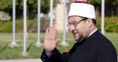 وزير الأوقاف يهنئ البابا تواضروس بعيد القيامة ويؤكد: مصر نموذج عظيم لدولة المواطنة