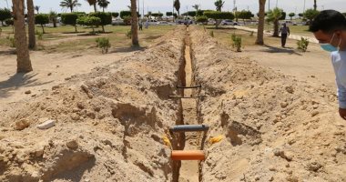 صور.. تطوير الكورنيش الجديد ومنطقة الشاليهات وخطوط لصرف مياه الأمطار بالسويس
