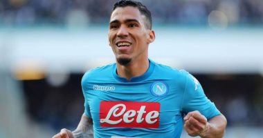 إيفرتون يحسم صفقة لاعب وسط نايولى الإيطالي 