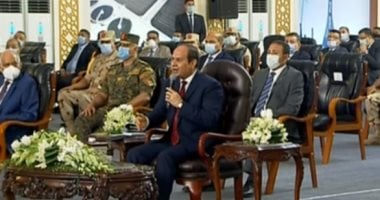 السيسى: التعدي على الأرض الزراعية والبناء غير المخطط يساوي خطر سد النهضة