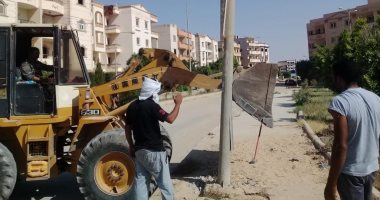  استمرار حملات إزالة المخالفات والإشغالات بالعبور للقضاء على المظاهر العشوائية 