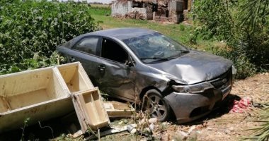إصابة شخصين فى انقلاب سيارة ملاكى بطريق أرمنت الرياينة غرب الأقصر